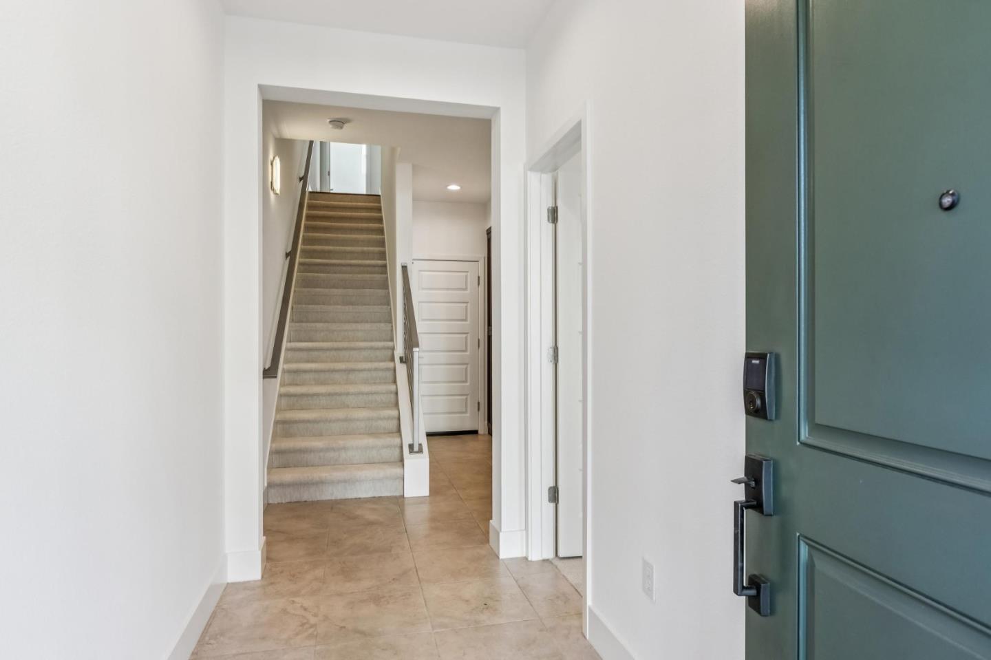 Detail Gallery Image 4 of 38 For 2862 Baze Rd, San Mateo,  CA 94403 - 3 Beds | 3/1 Baths