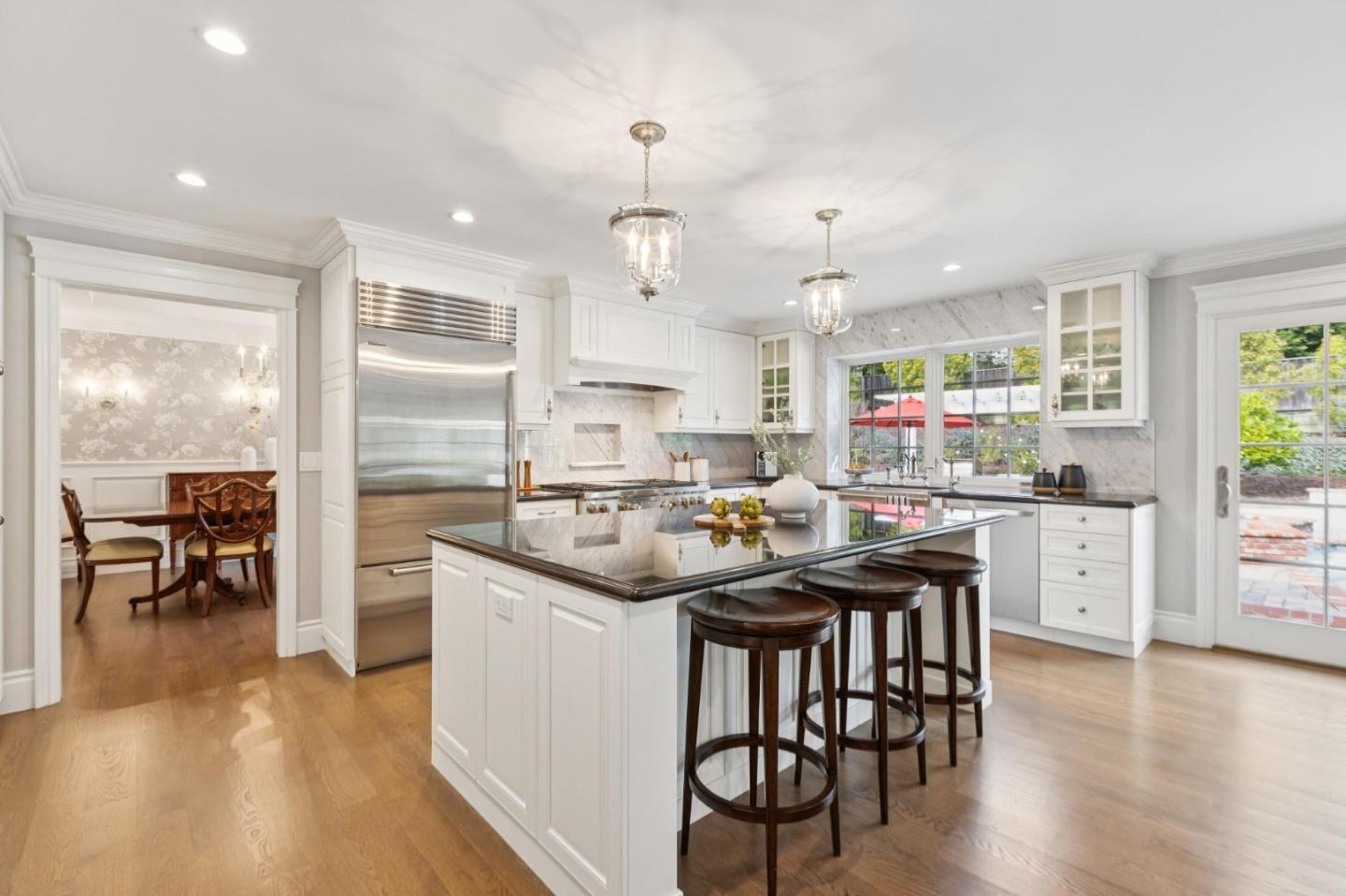 Detail Gallery Image 10 of 81 For 15212 Janor Ct, Monte Sereno,  CA 95030 - 4 Beds | 3 Baths