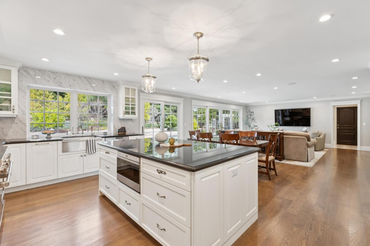 Detail Gallery Image 12 of 81 For 15212 Janor Ct, Monte Sereno,  CA 95030 - 4 Beds | 3 Baths