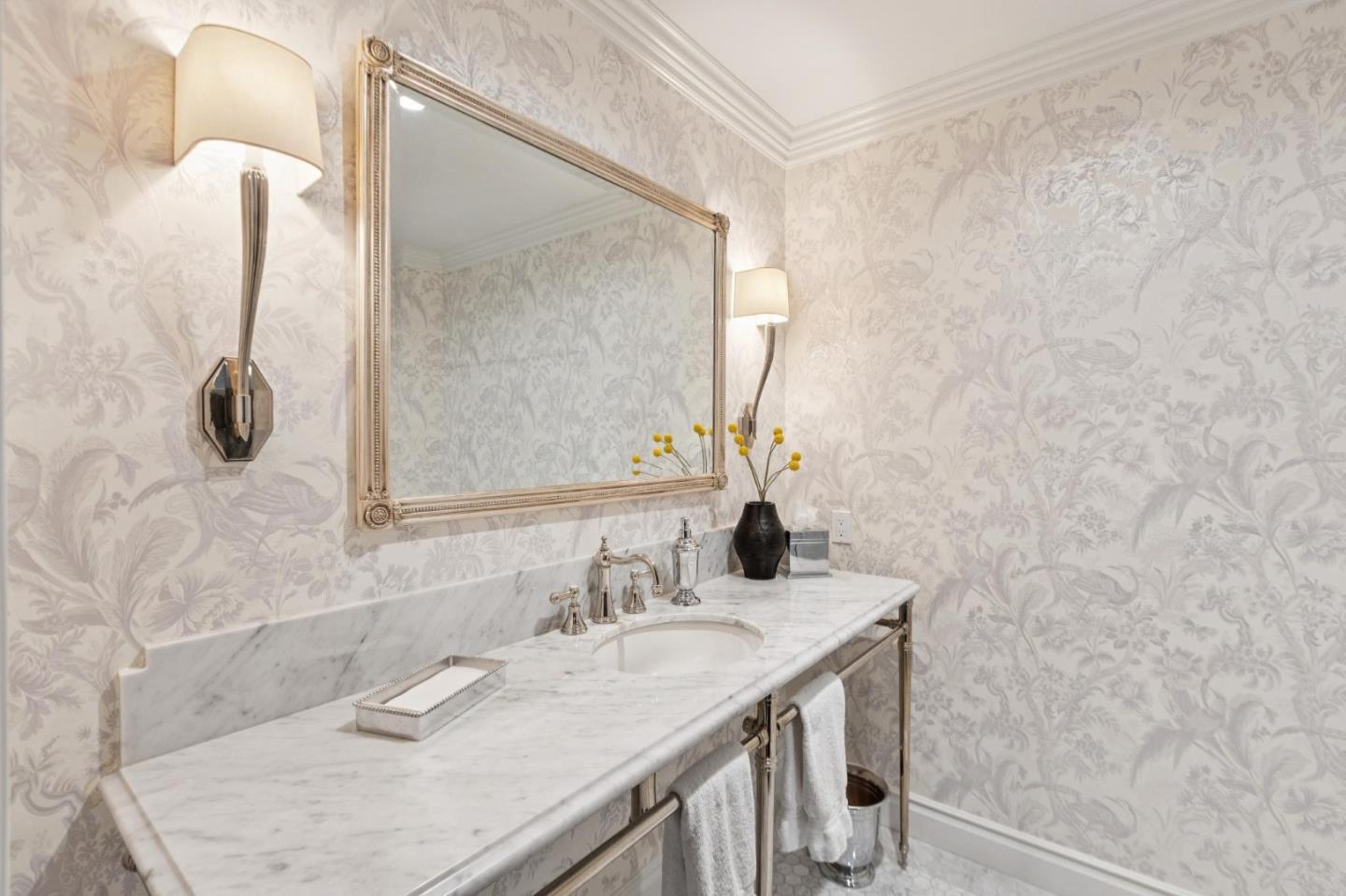 Detail Gallery Image 27 of 81 For 15212 Janor Ct, Monte Sereno,  CA 95030 - 4 Beds | 3 Baths