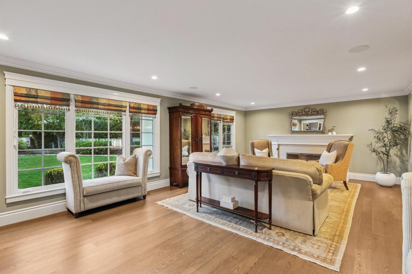 Detail Gallery Image 7 of 81 For 15212 Janor Ct, Monte Sereno,  CA 95030 - 4 Beds | 3 Baths