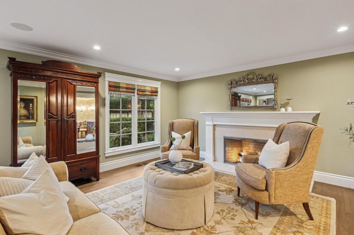 Detail Gallery Image 8 of 81 For 15212 Janor Ct, Monte Sereno,  CA 95030 - 4 Beds | 3 Baths