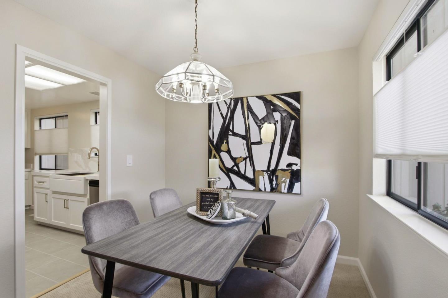 Detail Gallery Image 12 of 36 For 18944 Sara Park Cir, Saratoga,  CA 95070 - 2 Beds | 2 Baths