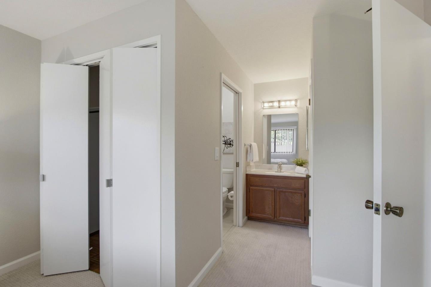 Detail Gallery Image 21 of 36 For 18944 Sara Park Cir, Saratoga,  CA 95070 - 2 Beds | 2 Baths