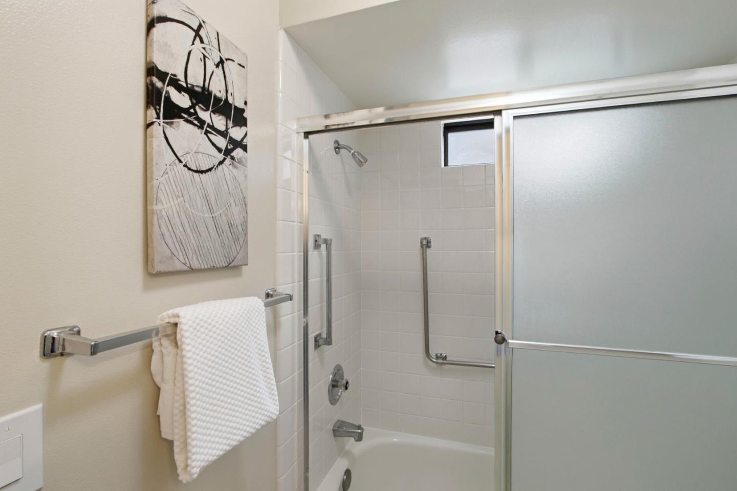 Detail Gallery Image 22 of 36 For 18944 Sara Park Cir, Saratoga,  CA 95070 - 2 Beds | 2 Baths