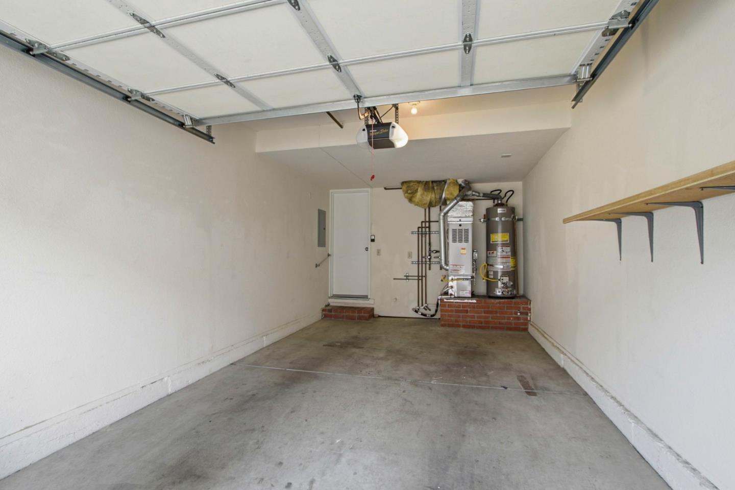 Detail Gallery Image 23 of 36 For 18944 Sara Park Cir, Saratoga,  CA 95070 - 2 Beds | 2 Baths