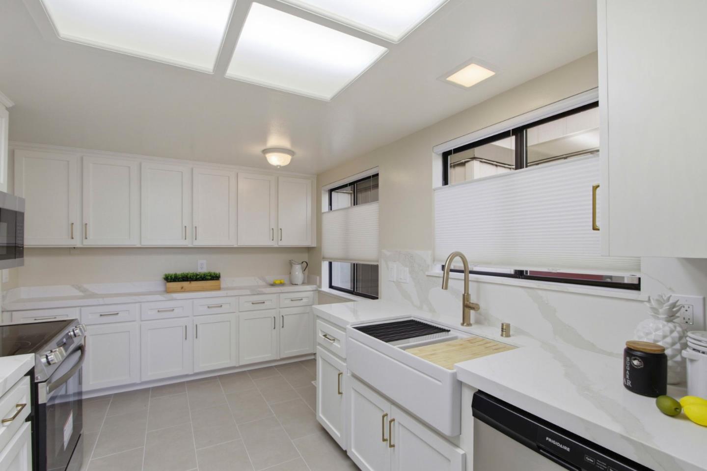 Detail Gallery Image 6 of 36 For 18944 Sara Park Cir, Saratoga,  CA 95070 - 2 Beds | 2 Baths