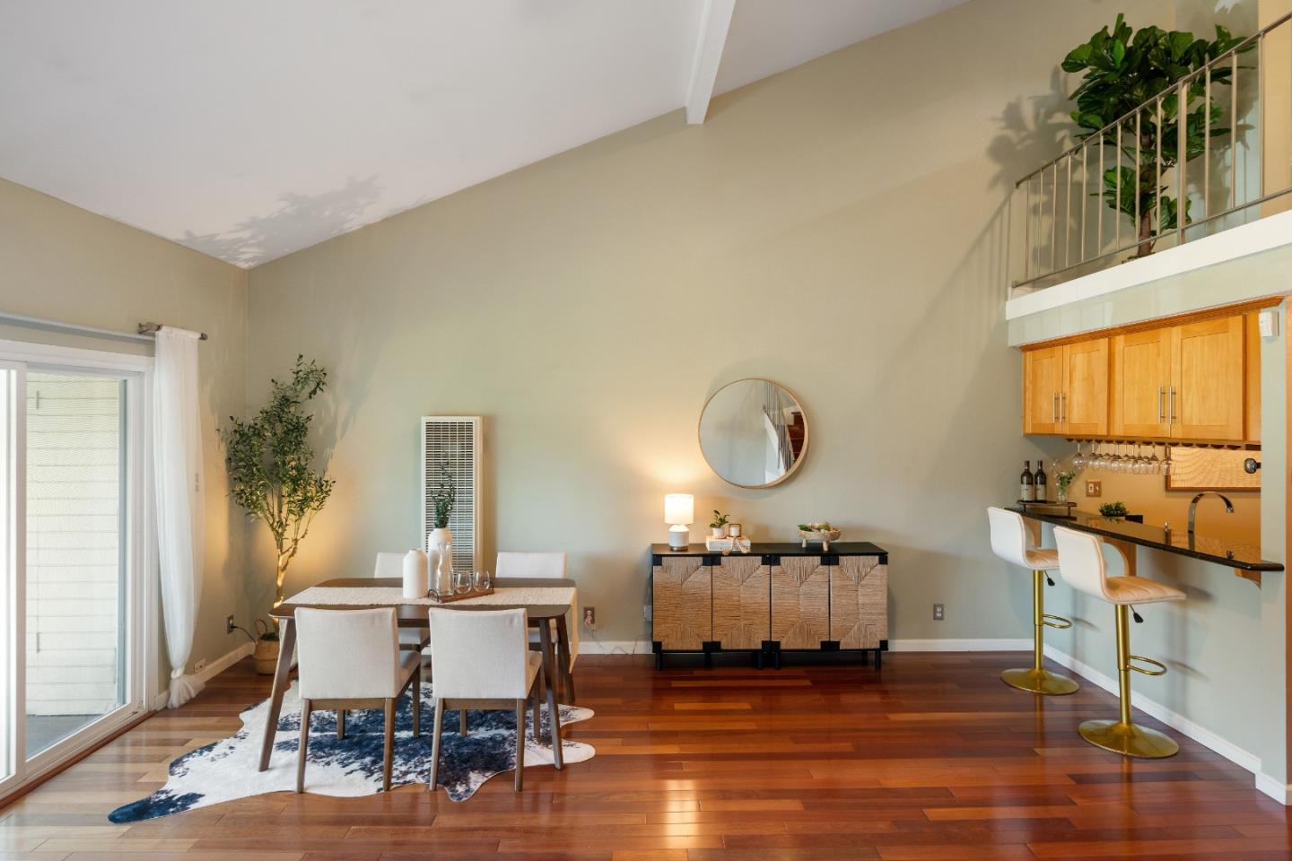 Detail Gallery Image 6 of 25 For 707 Fathom Dr #208,  San Mateo,  CA 94404 - 1 Beds | 1 Baths