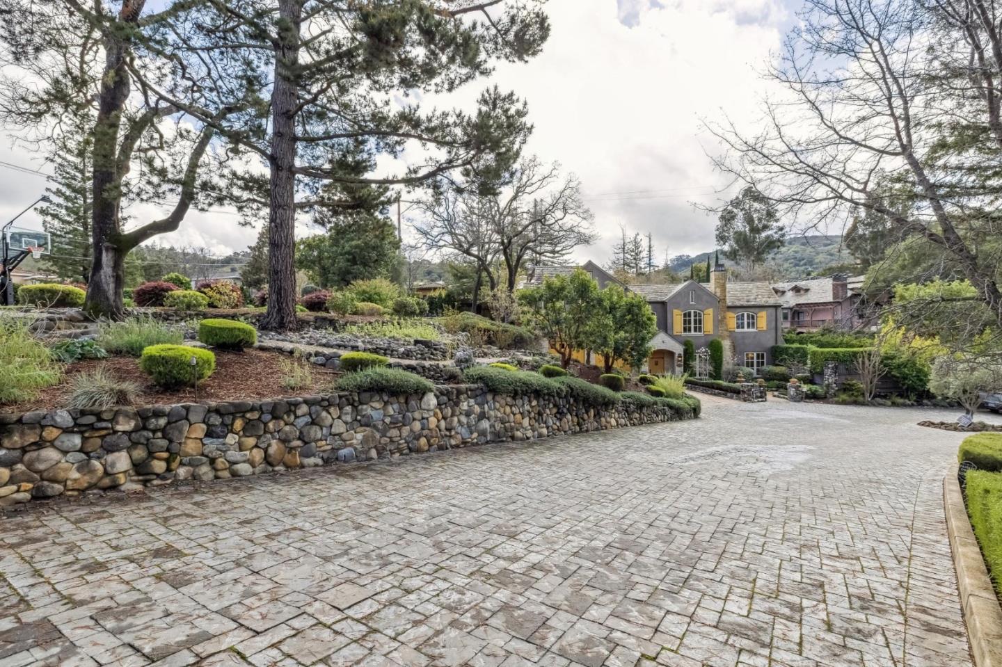 Detail Gallery Image 7 of 121 For 90 Reservoir Rd, Los Gatos,  CA 95030 - 5 Beds | 6/1 Baths