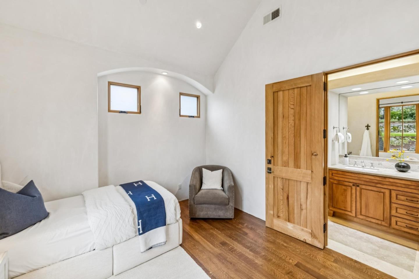 Detail Gallery Image 71 of 121 For 90 Reservoir Rd, Los Gatos,  CA 95030 - 5 Beds | 6/1 Baths