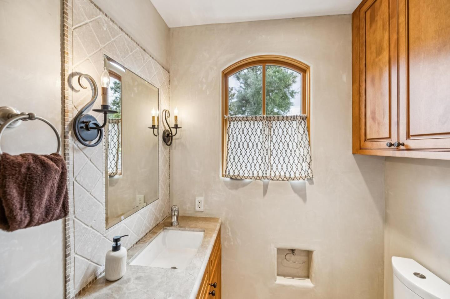 Detail Gallery Image 78 of 121 For 90 Reservoir Rd, Los Gatos,  CA 95030 - 5 Beds | 6/1 Baths