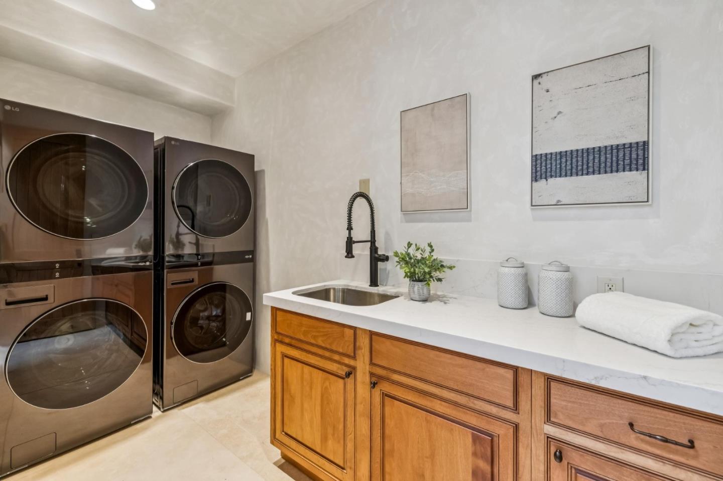 Detail Gallery Image 81 of 121 For 90 Reservoir Rd, Los Gatos,  CA 95030 - 5 Beds | 6/1 Baths