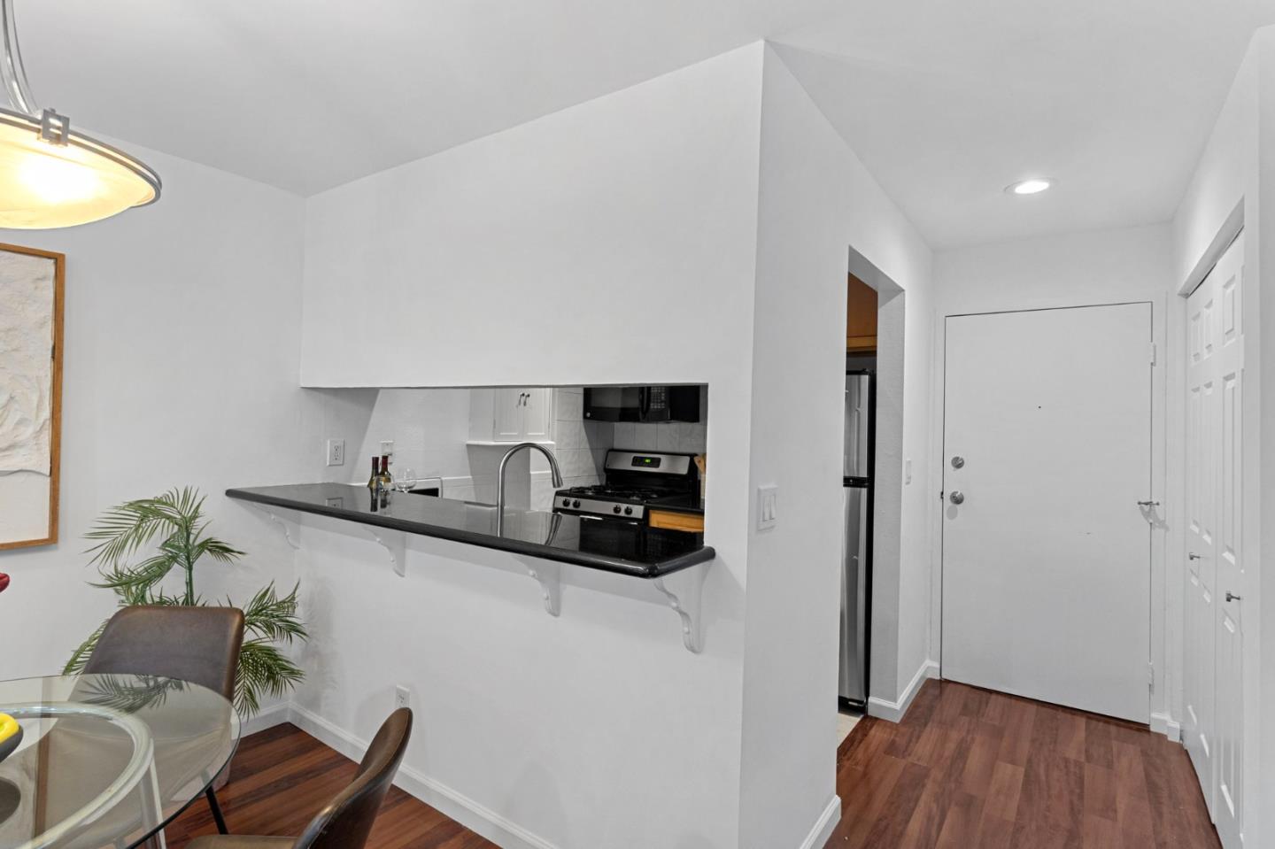 Detail Gallery Image 5 of 43 For 5140 Diamond Heights Blvd 203a,  San Francisco,  CA 94131 - 1 Beds | 1 Baths