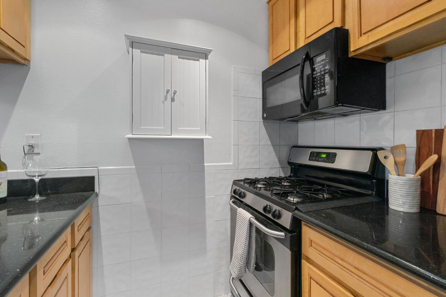 Detail Gallery Image 7 of 43 For 5140 Diamond Heights Blvd 203a,  San Francisco,  CA 94131 - 1 Beds | 1 Baths