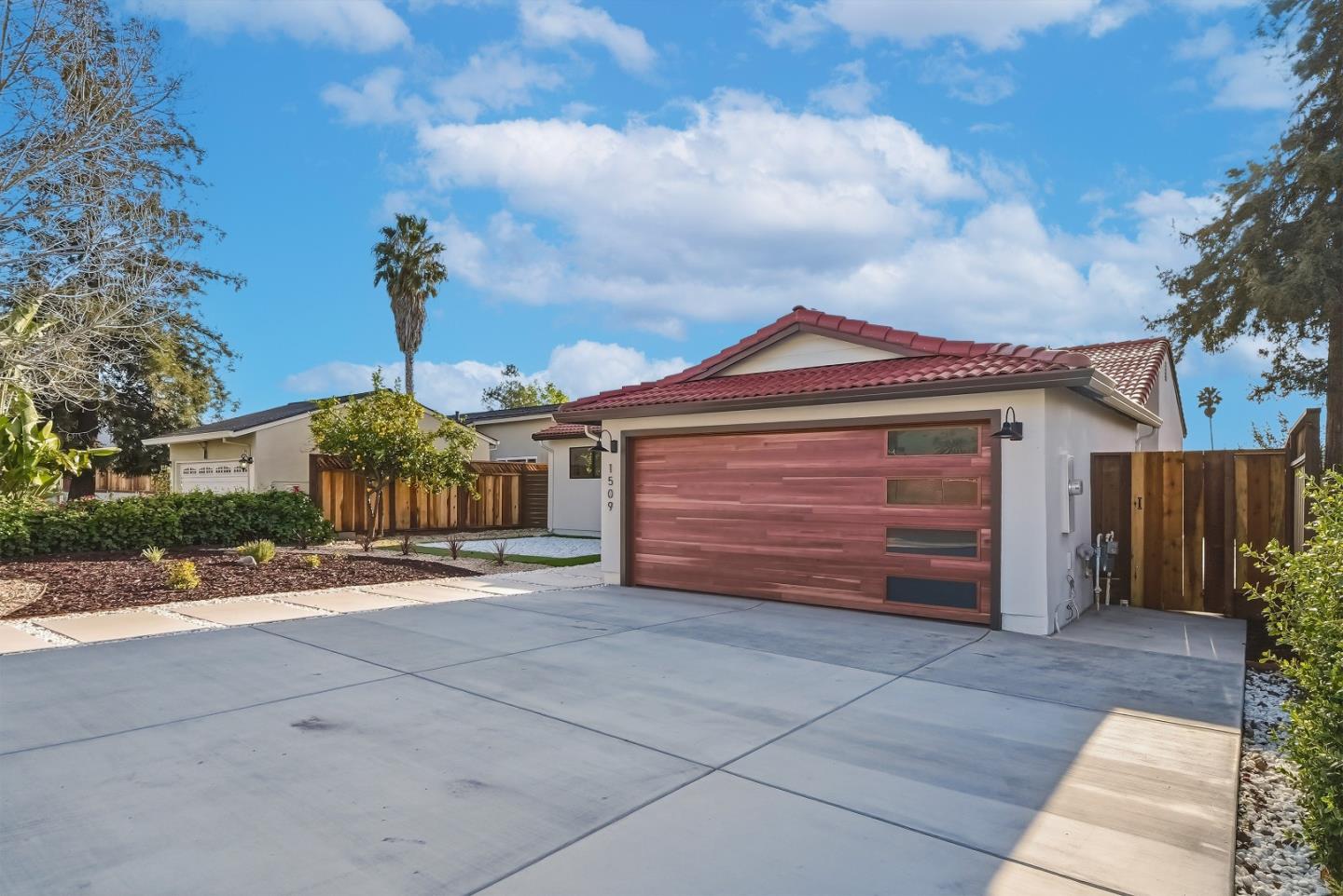 Detail Gallery Image 3 of 38 For 1509 Japaul Ln, San Jose,  CA 95132 - 3 Beds | 2 Baths