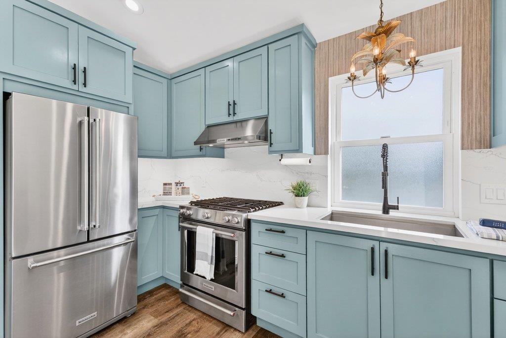 Detail Gallery Image 9 of 53 For 318 Park Ave, Capitola,  CA 95010 - 3 Beds | 2 Baths