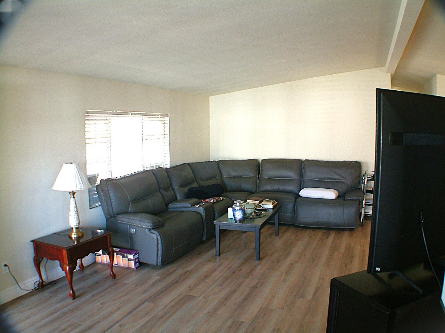 Detail Gallery Image 4 of 20 For 532a Millpond Dr 532a,  San Jose,  CA 95125 - 2 Beds | 2 Baths