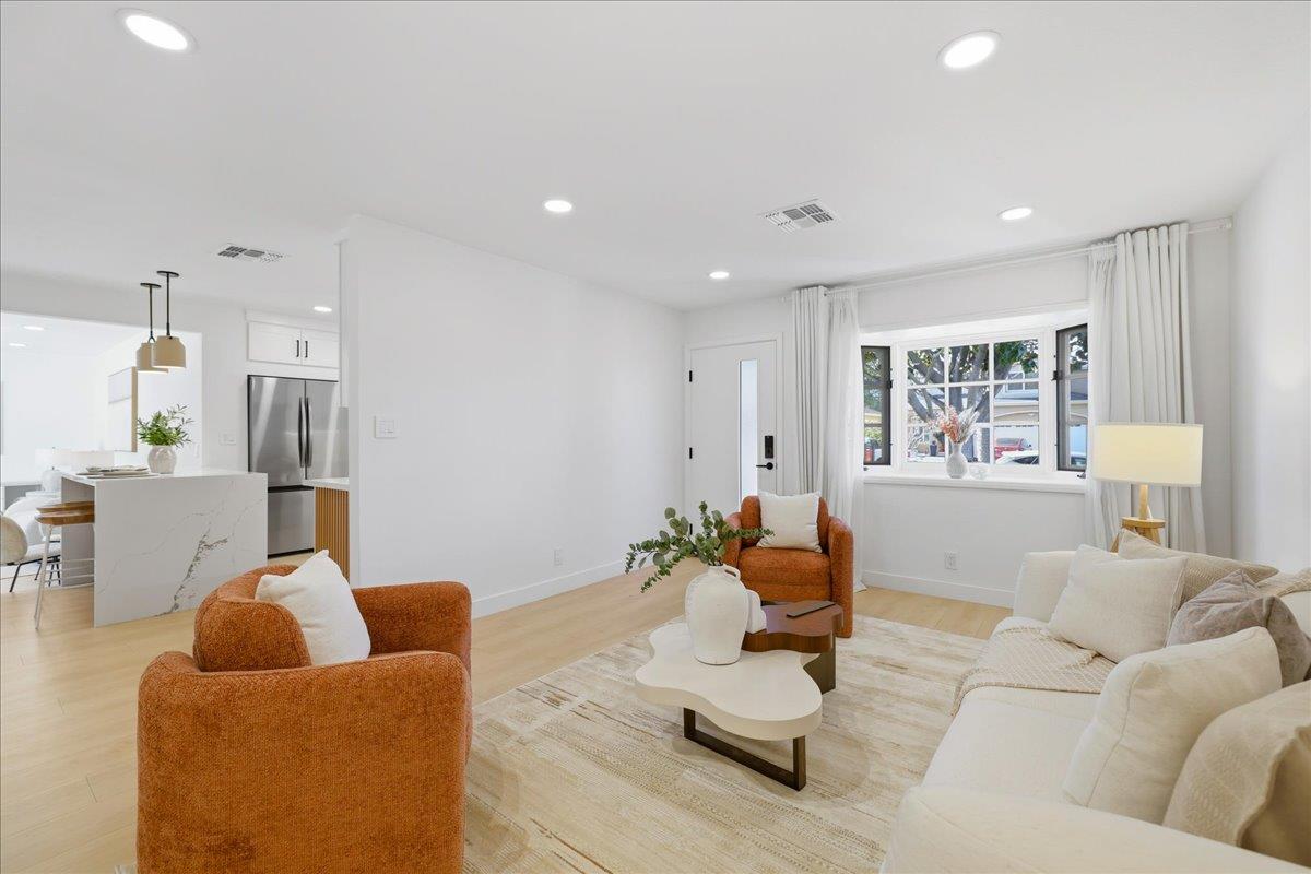 Detail Gallery Image 20 of 49 For 992 Hibiscus Ln, San Jose,  CA 95117 - 3 Beds | 2 Baths