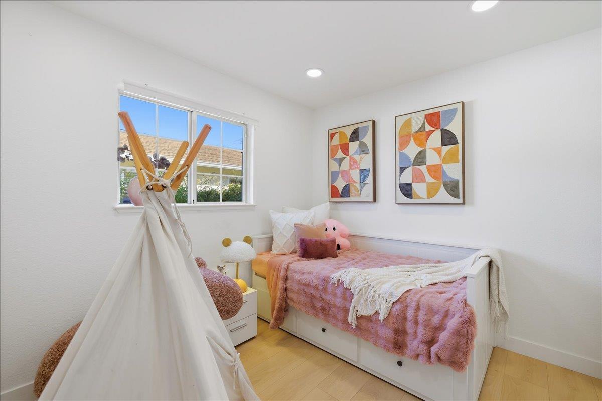 Detail Gallery Image 30 of 49 For 992 Hibiscus Ln, San Jose,  CA 95117 - 3 Beds | 2 Baths