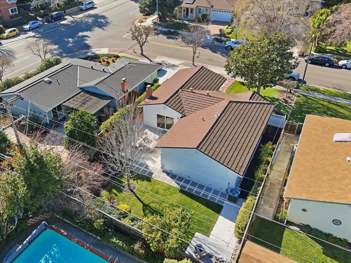 Detail Gallery Image 40 of 49 For 992 Hibiscus Ln, San Jose,  CA 95117 - 3 Beds | 2 Baths