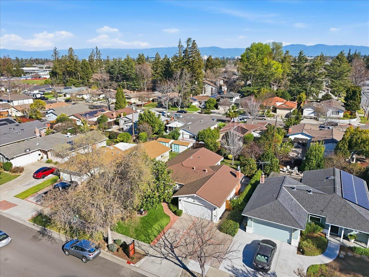 Detail Gallery Image 44 of 49 For 992 Hibiscus Ln, San Jose,  CA 95117 - 3 Beds | 2 Baths