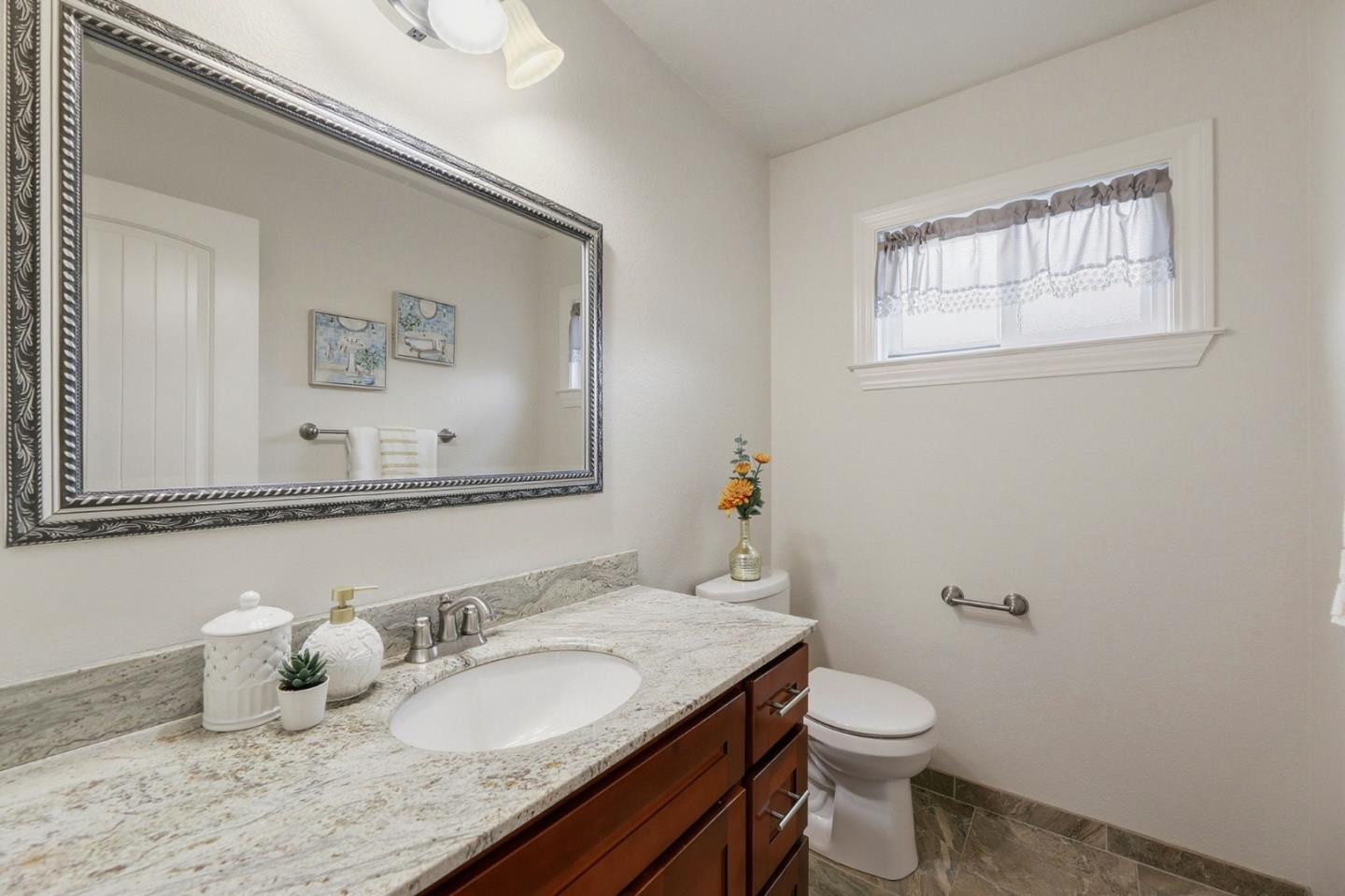 Detail Gallery Image 7 of 18 For 3121 Malton Ct, San Jose,  CA 95148 - 3 Beds | 2/1 Baths