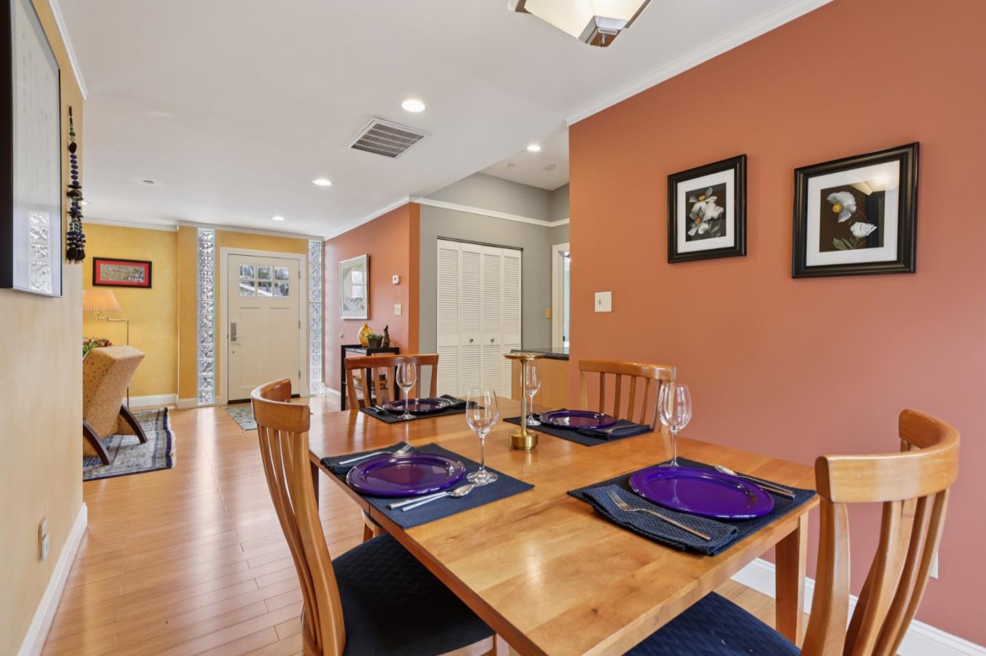 Detail Gallery Image 8 of 33 For 696 Francisco St, El Granada,  CA 94018 - 3 Beds | 2 Baths