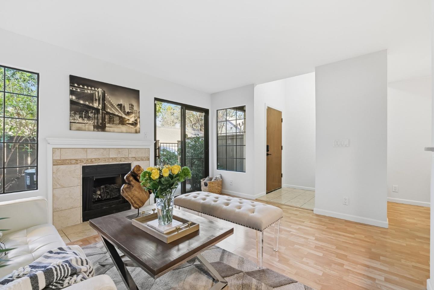 Detail Gallery Image 10 of 52 For 1947 Huxley Ct, San Jose,  CA 95125 - 2 Beds | 1/1 Baths