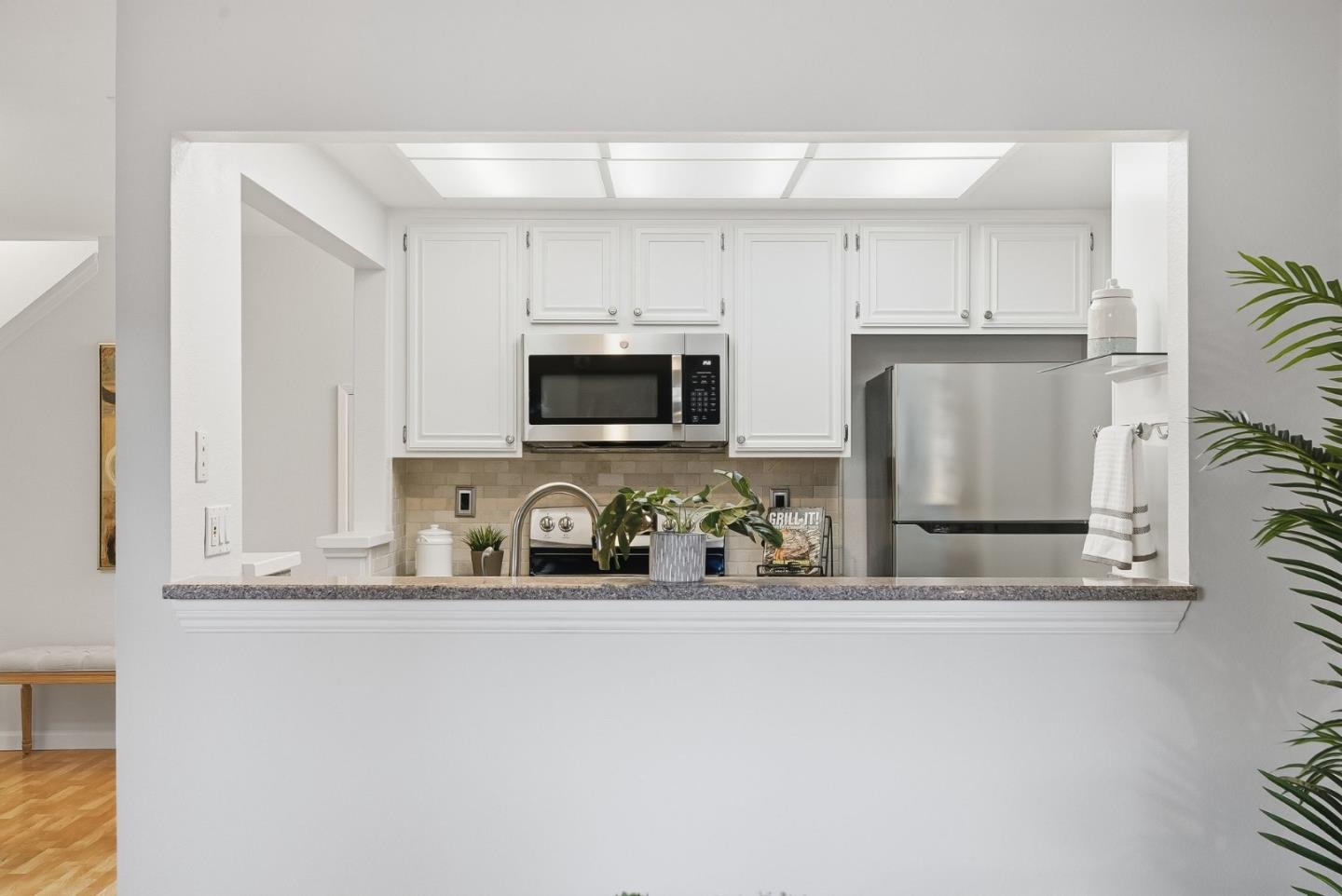 Detail Gallery Image 13 of 52 For 1947 Huxley Ct, San Jose,  CA 95125 - 2 Beds | 1/1 Baths