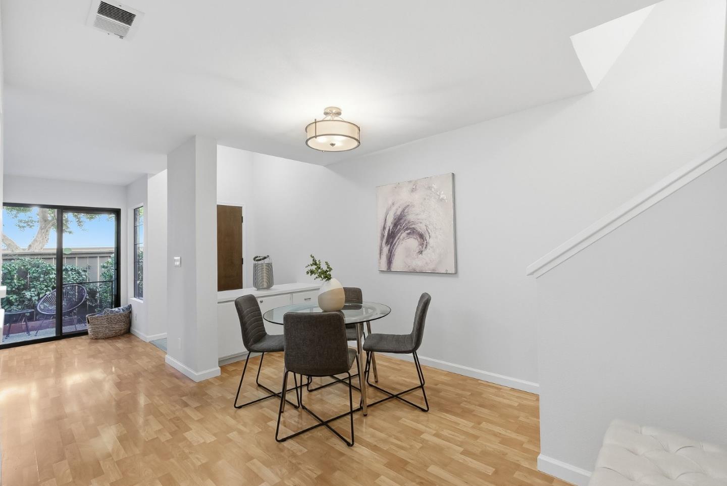 Detail Gallery Image 14 of 52 For 1947 Huxley Ct, San Jose,  CA 95125 - 2 Beds | 1/1 Baths