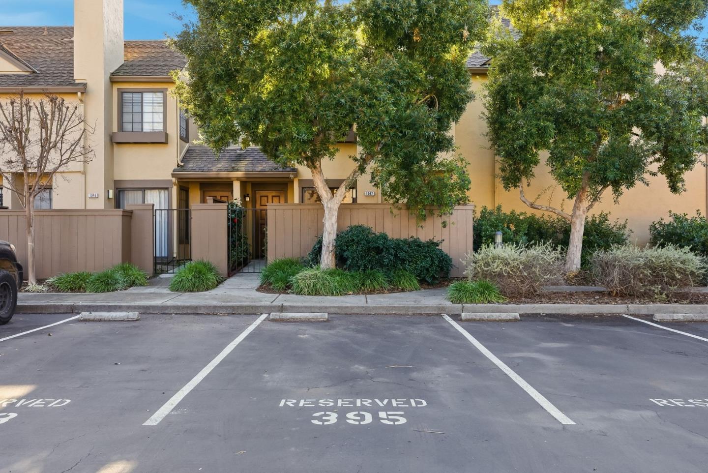 Detail Gallery Image 2 of 52 For 1947 Huxley Ct, San Jose,  CA 95125 - 2 Beds | 1/1 Baths