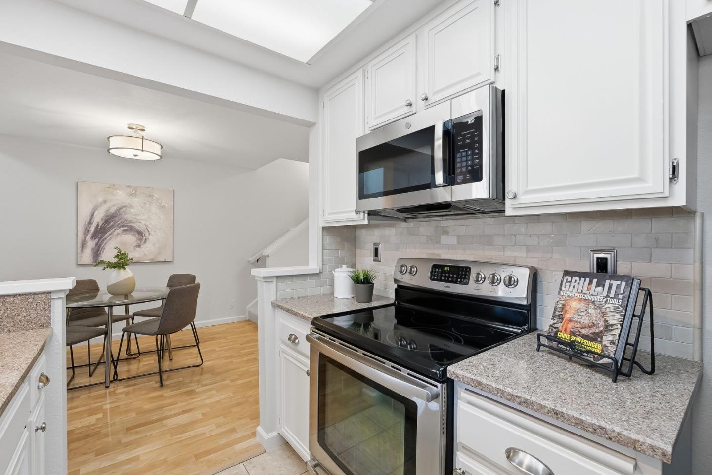 Detail Gallery Image 21 of 52 For 1947 Huxley Ct, San Jose,  CA 95125 - 2 Beds | 1/1 Baths