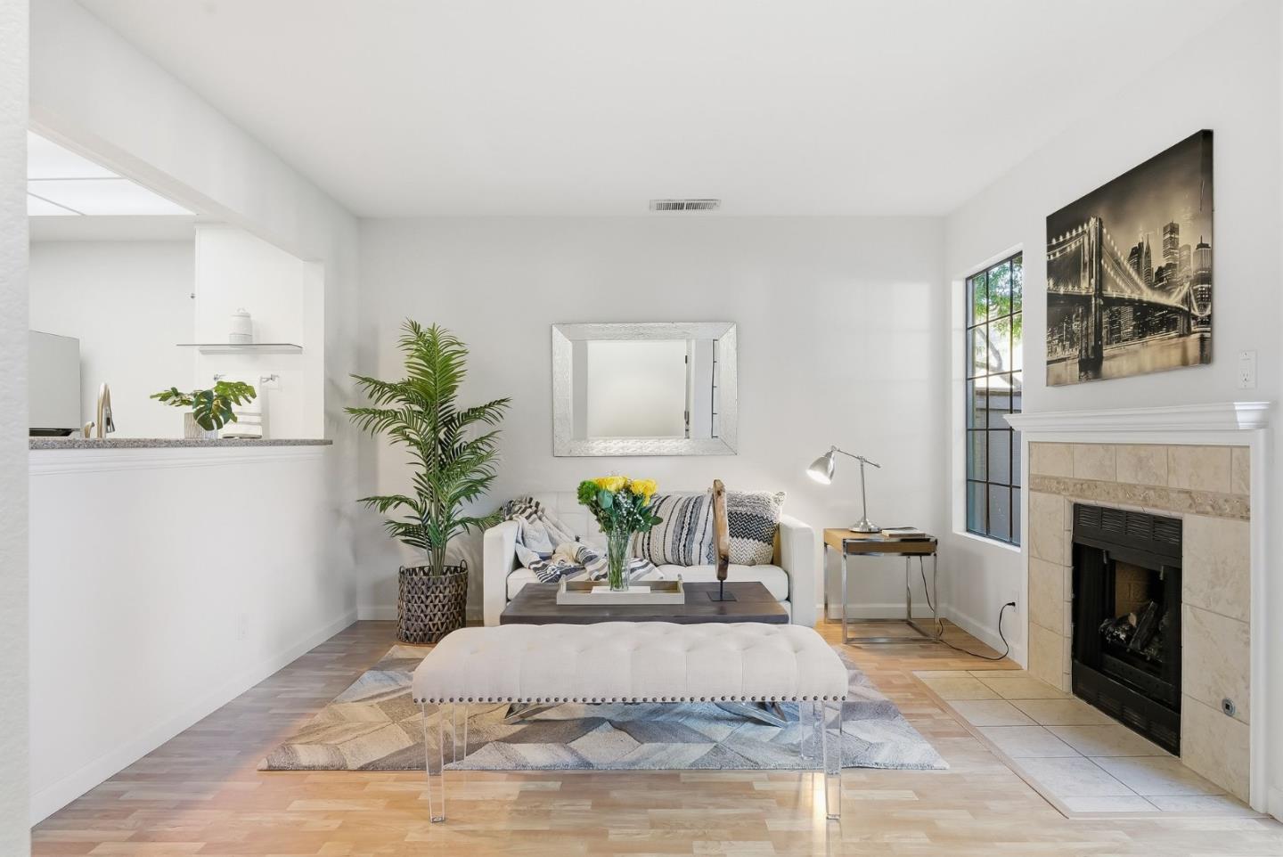 Detail Gallery Image 7 of 52 For 1947 Huxley Ct, San Jose,  CA 95125 - 2 Beds | 1/1 Baths