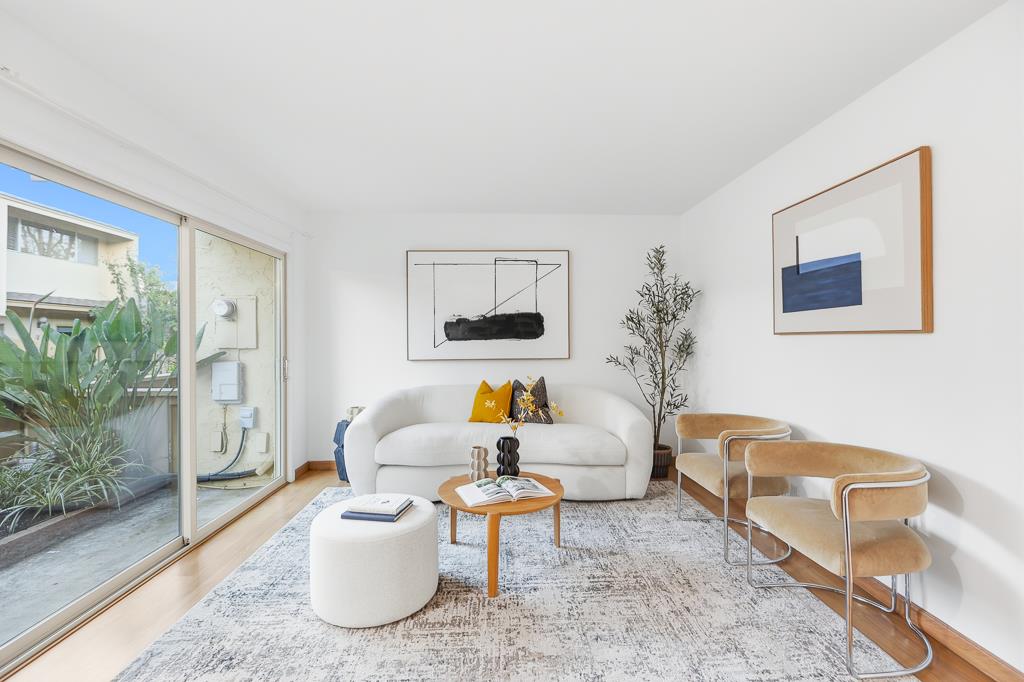 Front Image Thumbnail for ML82034949