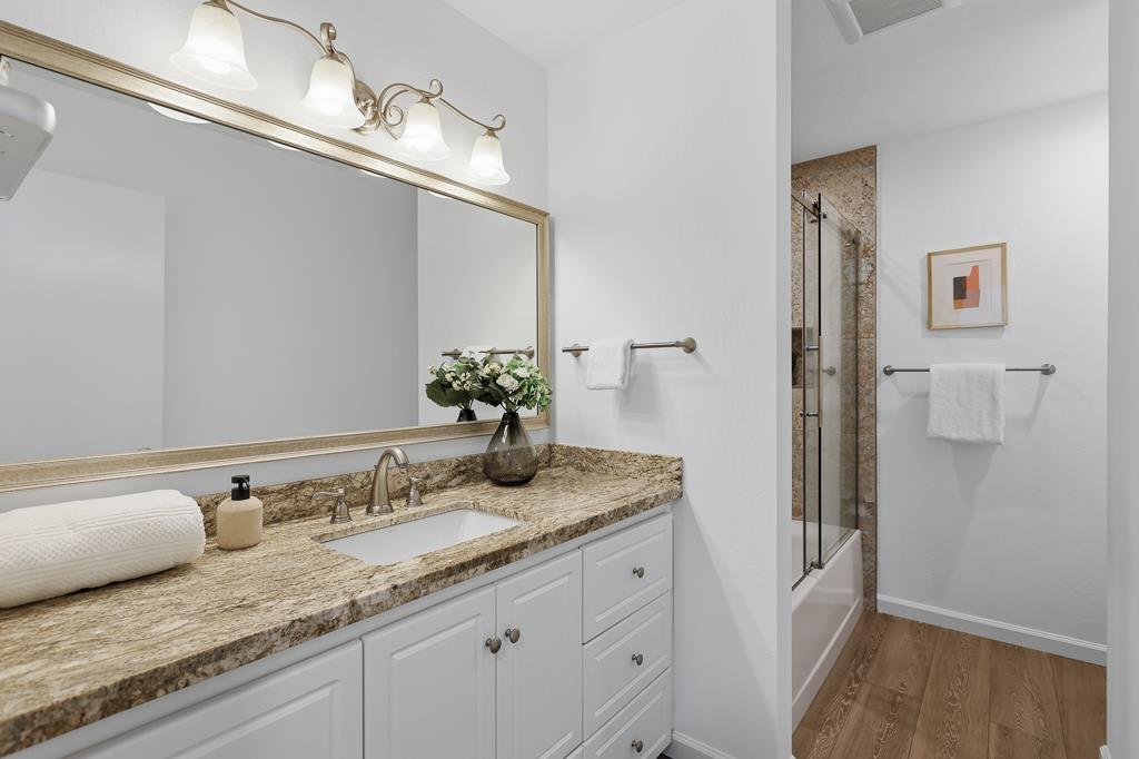 Detail Gallery Image 31 of 63 For 125 Connemara Way #32,  Sunnyvale,  CA 94087 - 2 Beds | 1/1 Baths