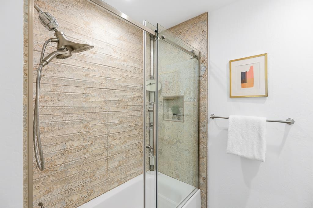 Detail Gallery Image 32 of 63 For 125 Connemara Way #32,  Sunnyvale,  CA 94087 - 2 Beds | 1/1 Baths