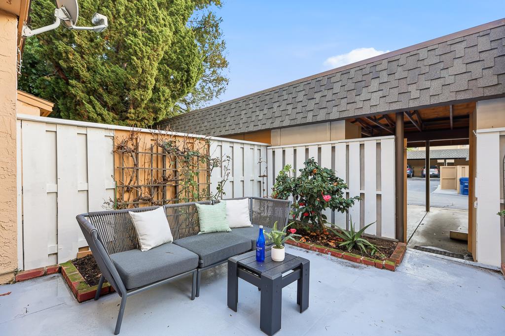 Detail Gallery Image 38 of 63 For 125 Connemara Way #32,  Sunnyvale,  CA 94087 - 2 Beds | 1/1 Baths