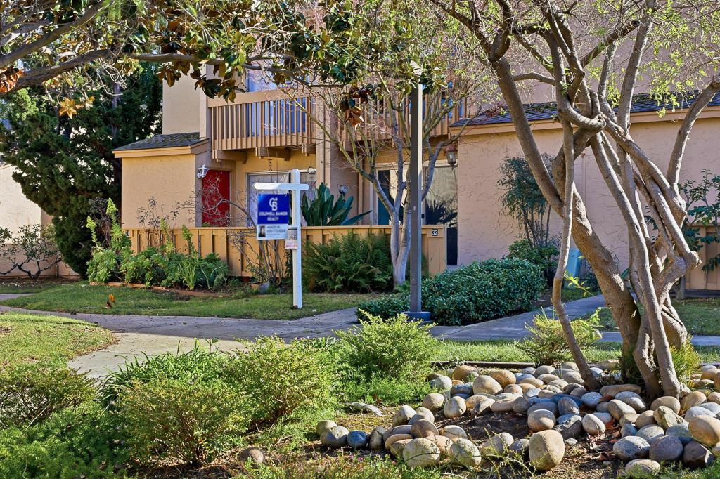 Detail Gallery Image 48 of 63 For 125 Connemara Way #32,  Sunnyvale,  CA 94087 - 2 Beds | 1/1 Baths