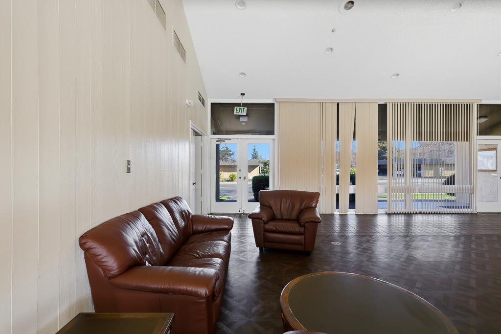 Detail Gallery Image 62 of 63 For 125 Connemara Way #32,  Sunnyvale,  CA 94087 - 2 Beds | 1/1 Baths