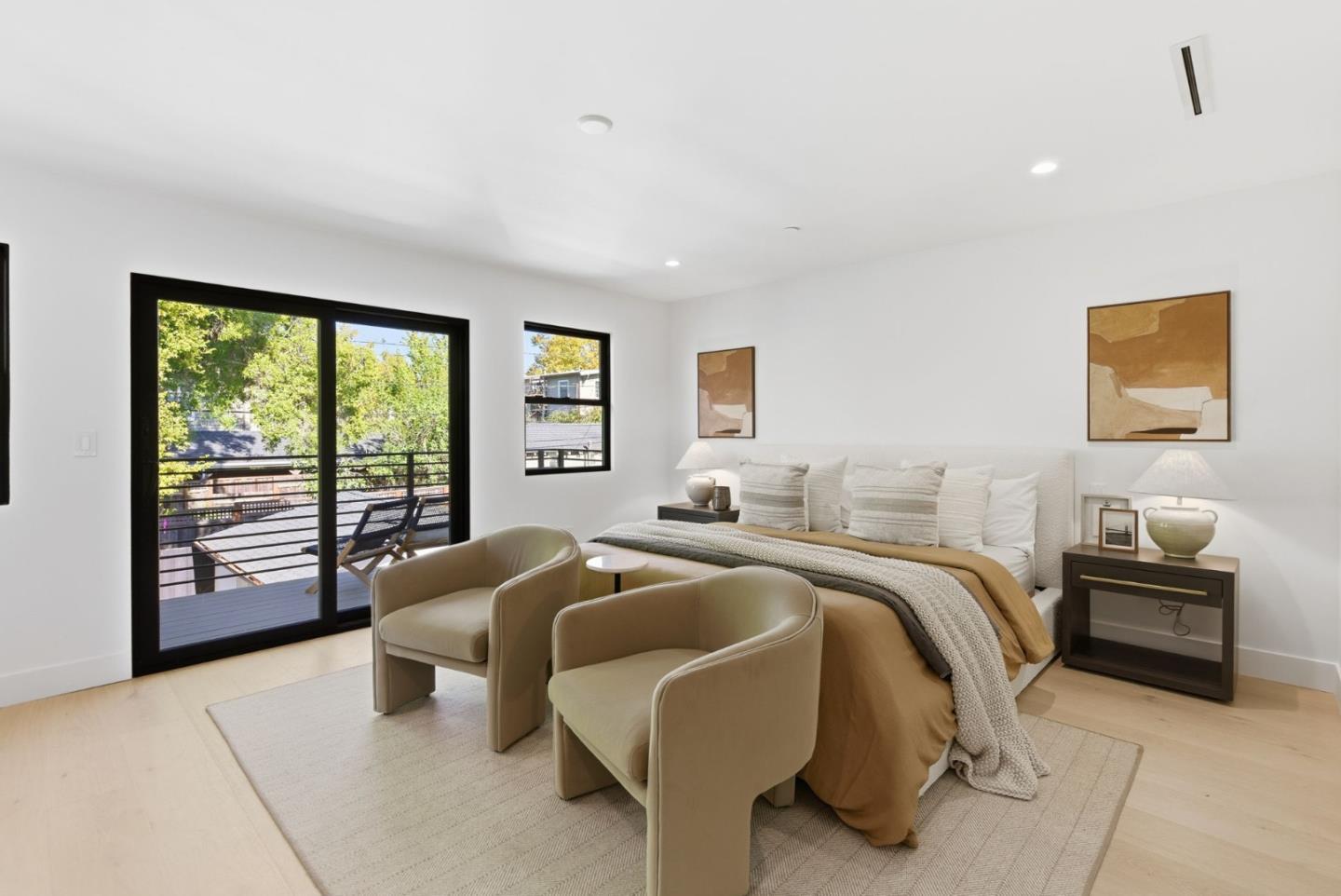 Detail Gallery Image 19 of 35 For 1144 Bernal Ave, Burlingame,  CA 94010 - 4 Beds | 4/1 Baths