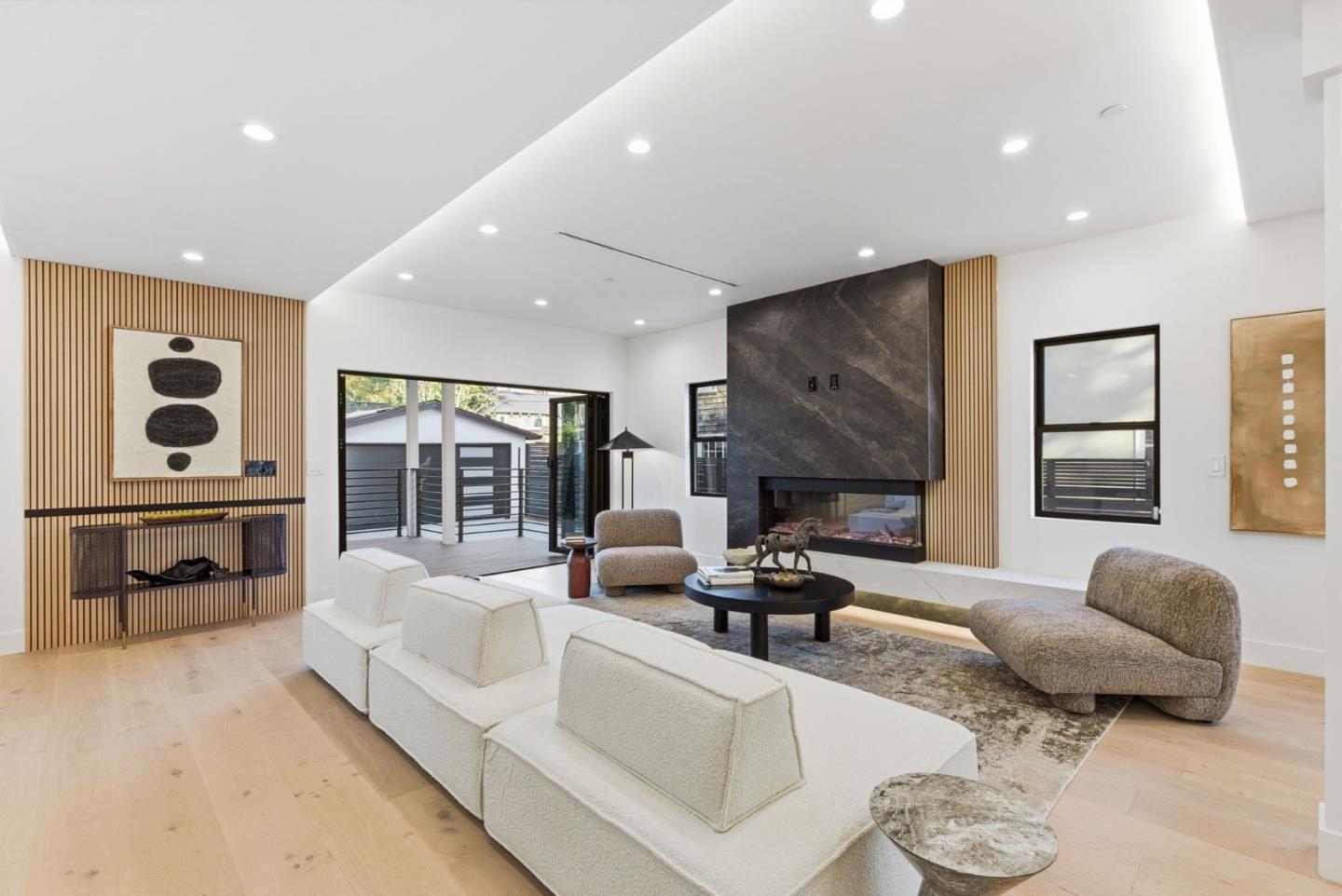 Detail Gallery Image 6 of 35 For 1144 Bernal Ave, Burlingame,  CA 94010 - 4 Beds | 4/1 Baths