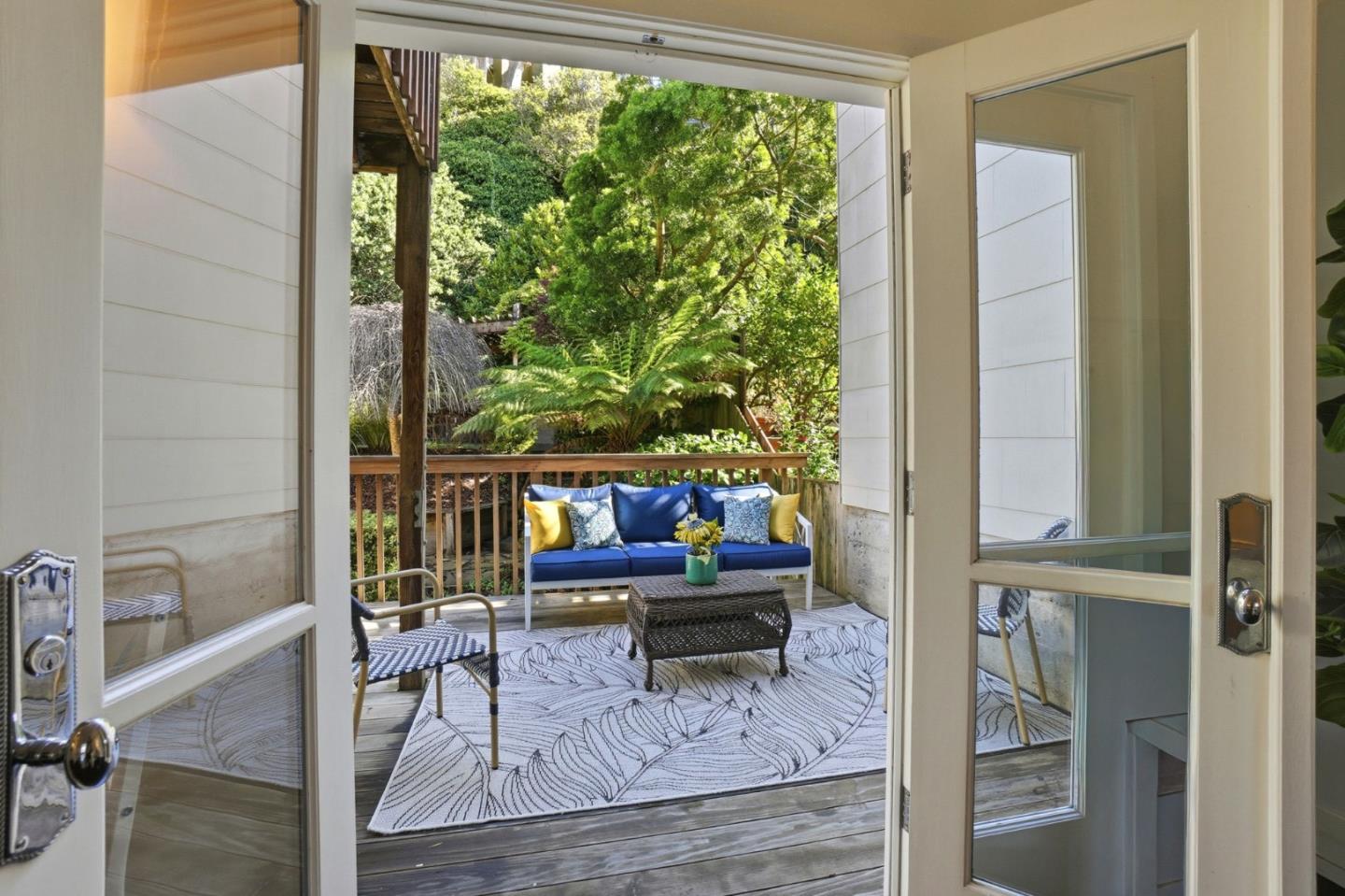 Detail Gallery Image 10 of 23 For 1160 Clayton St #2,  San Francisco,  CA 94117 - 1 Beds | 1 Baths