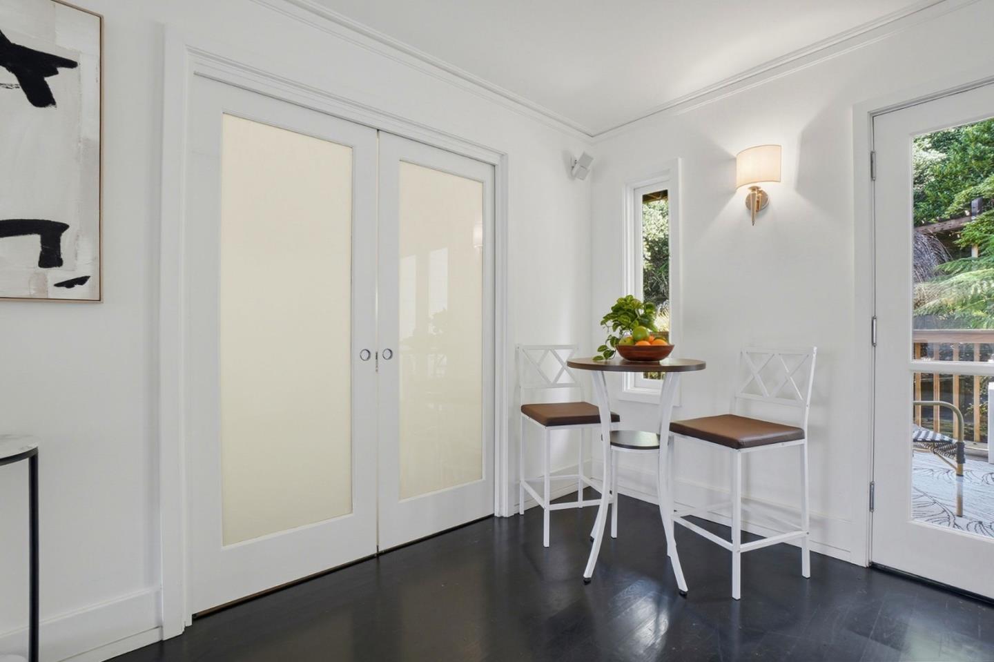 Detail Gallery Image 9 of 23 For 1160 Clayton St #2,  San Francisco,  CA 94117 - 1 Beds | 1 Baths