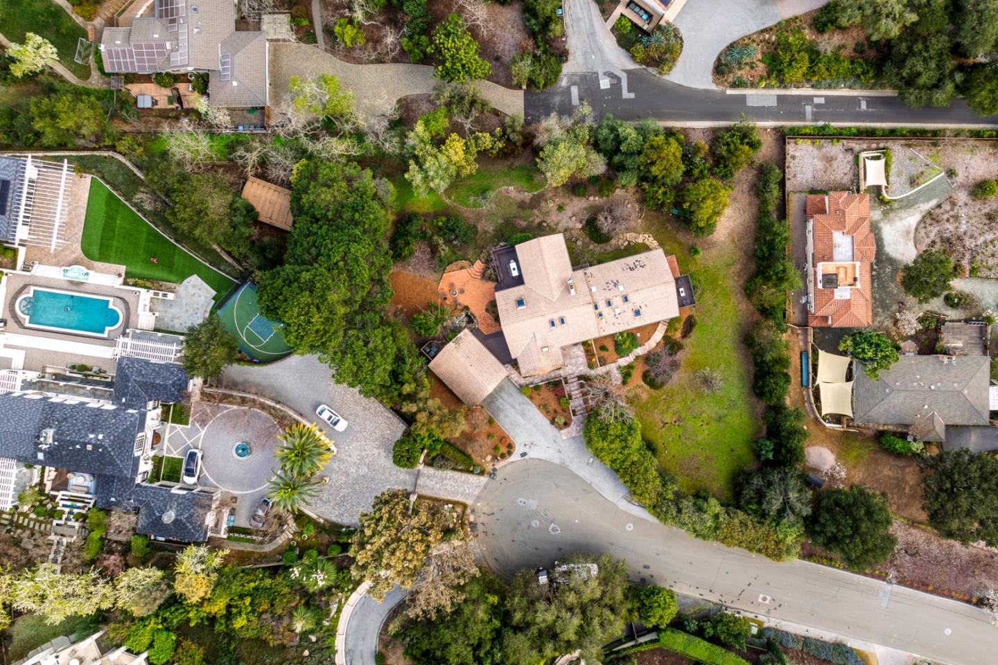 Detail Gallery Image 28 of 29 For 888 Robb Rd, Palo Alto,  CA 94306 - 4 Beds | 3/1 Baths