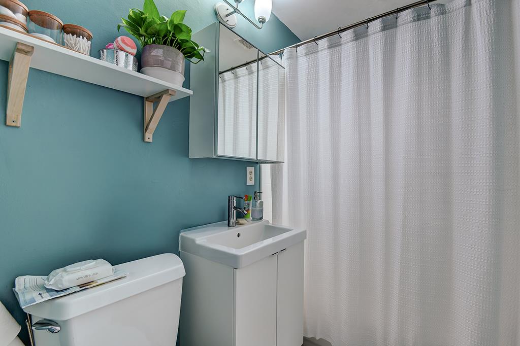 Detail Gallery Image 12 of 20 For 365 Chiquita Ave, Mountain View,  CA 94041 - – Beds | – Baths