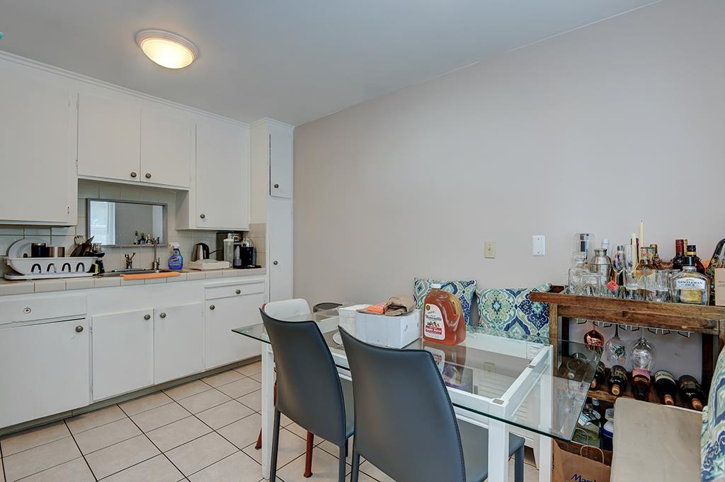 Detail Gallery Image 13 of 20 For 365 Chiquita Ave, Mountain View,  CA 94041 - – Beds | – Baths