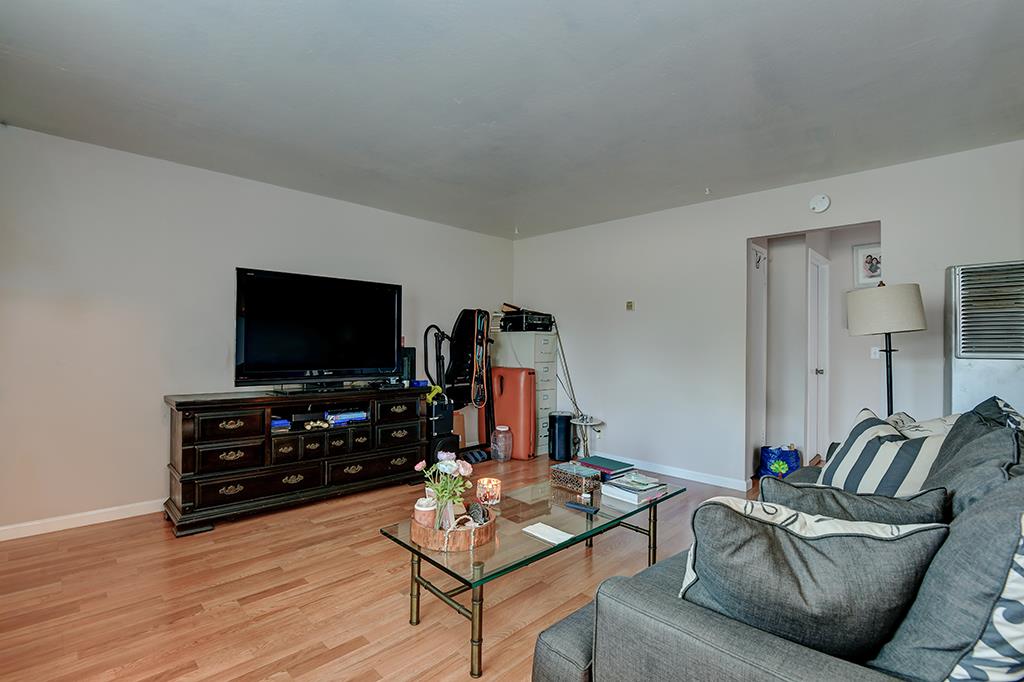 Detail Gallery Image 15 of 20 For 365 Chiquita Ave, Mountain View,  CA 94041 - – Beds | – Baths