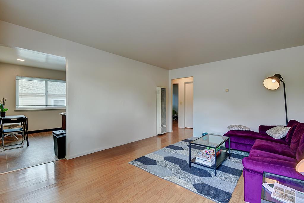 Detail Gallery Image 19 of 20 For 365 Chiquita Ave, Mountain View,  CA 94041 - – Beds | – Baths