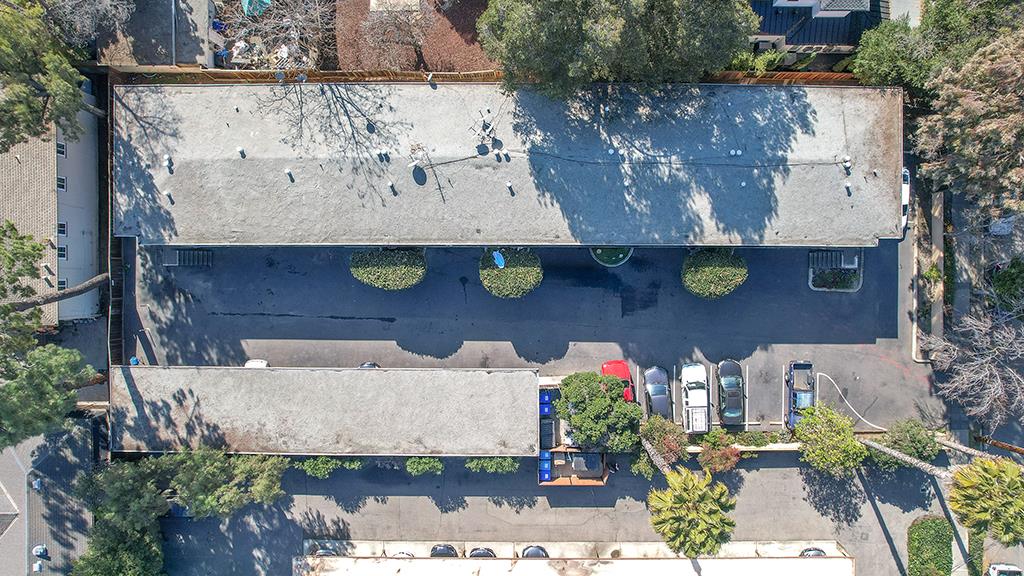 Detail Gallery Image 3 of 20 For 365 Chiquita Ave, Mountain View,  CA 94041 - – Beds | – Baths