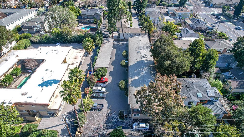 Detail Gallery Image 7 of 20 For 365 Chiquita Ave, Mountain View,  CA 94041 - – Beds | – Baths